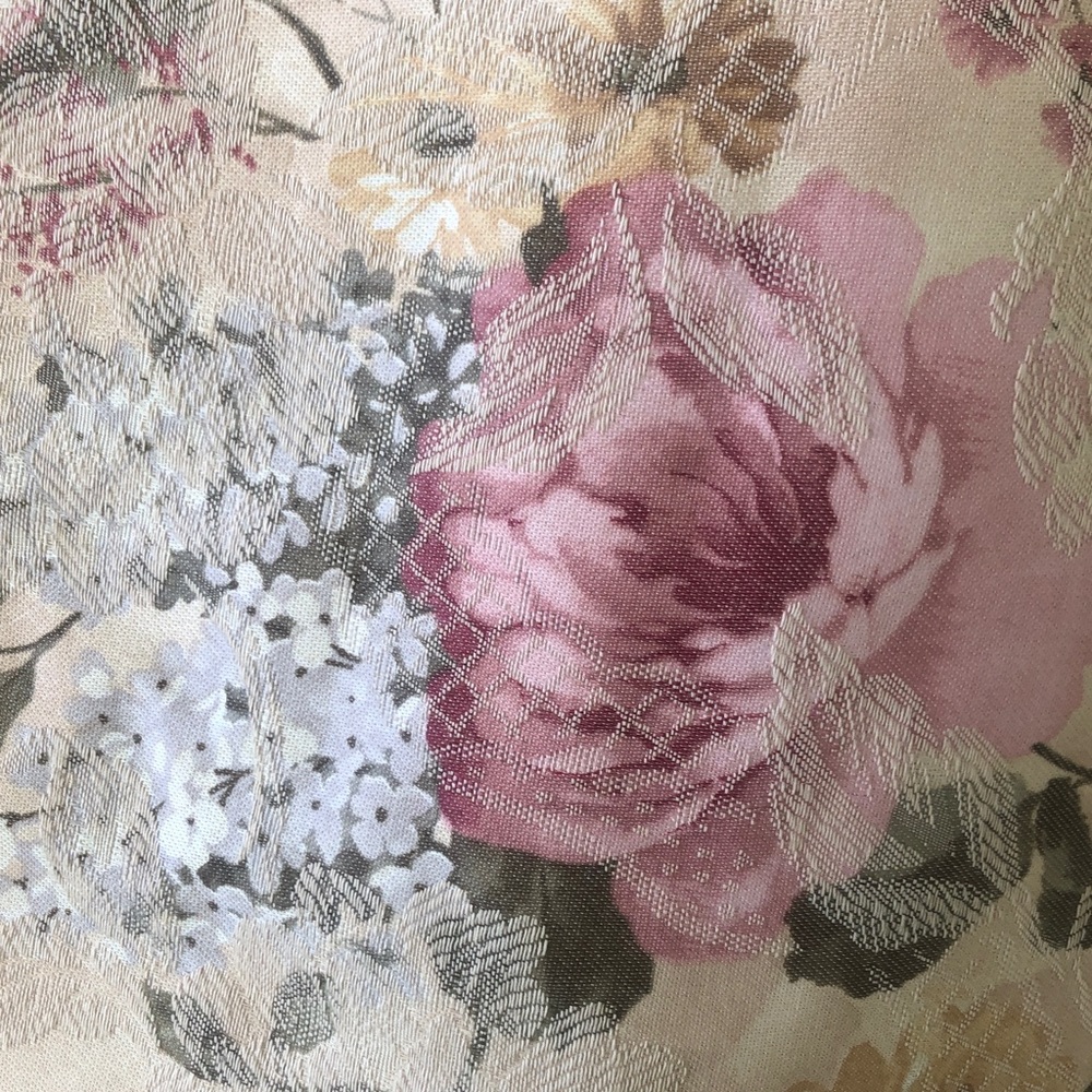 Cotswold by Croscill 2 rose jacquard standard 27” x 21” slip pillow covers EUC - Picture 3 of 7